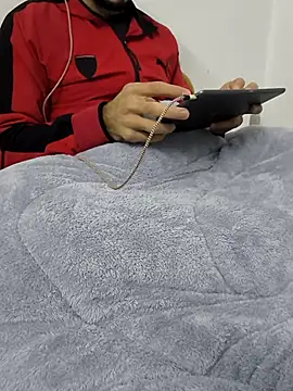 Snapshot of yazinyazin1 chatting on 17, 11, 2025 yazinyazin1 online show from 17, 11, 2025