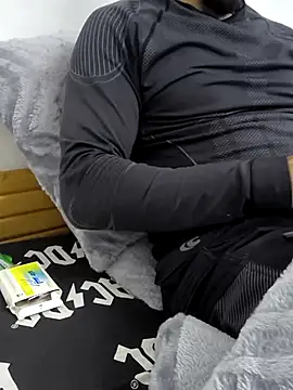 Snapshot of yazinyazin1 chatting on 26, 11, 2025 yazinyazin1 online show from 26, 11, 2025