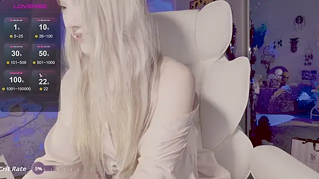 Snapshot of Talulaa chatting on 20, 10, 2025 Talulaa online show from 20, 10, 2025