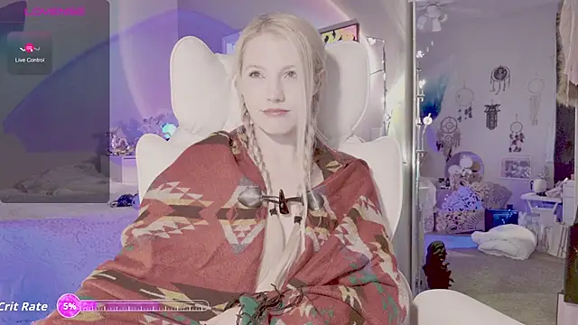 Snapshot of Talulaa chatting on 7, 11, 2025 Talulaa online show from 7, 11, 2025