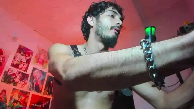 Snapshot of LovexJuxn_ chatting on 13, 12, 2025 LovexJuxn online show from 13, 12, 2025