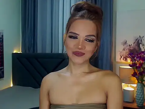BellaBumzyy online show from 7, 10, 2025