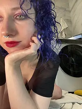 Kitty Kisss online show from 18, 11, 2025