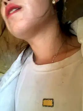 tuyetnhi-00 online show from 27, 10, 2025