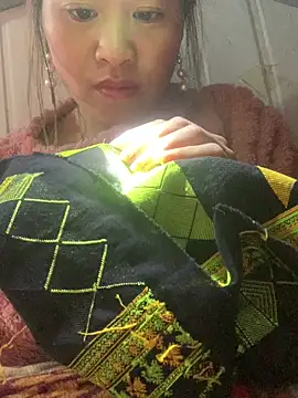 tuyetnhi-00 online show from 6, 1, 2026