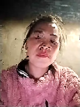 tuyetnhi-00 online show from 13, 3, 2026