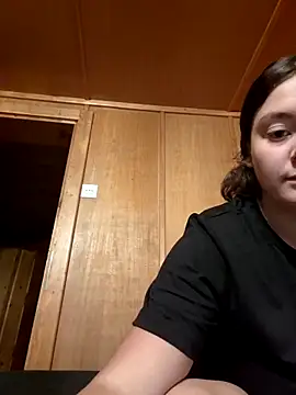 Snapshot of YoungLiisaxx chatting on 9, 9, 2025 YoungLiisaxx online show from 9, 9, 2025