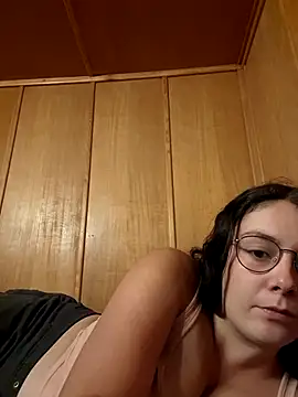 Snapshot of YoungLiisaxx chatting on 18, 9, 2025 YoungLiisaxx online show from 18, 9, 2025