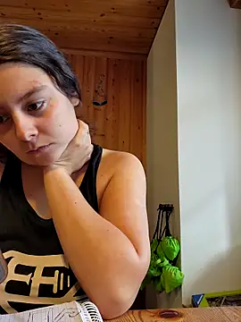 Snapshot of YoungLiisaxx chatting on 22, 10, 2025 YoungLiisaxx online show from 22, 10, 2025