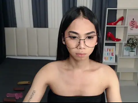 PetiteAsianYuki online show from 26, 10, 2025