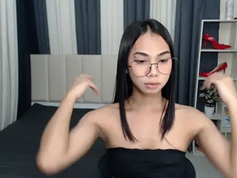 PetiteAsianYuki online show from 14, 11, 2025