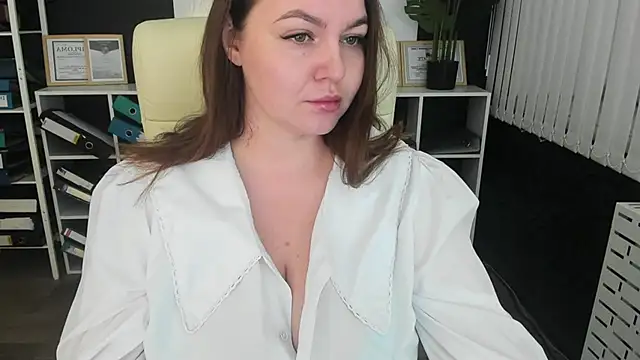 Snapshot of _feel_me_ chatting on 17, 11, 2025 feel me online show from 17, 11, 2025