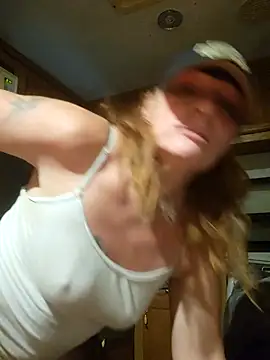 Snapshot of dirtylittlelisa chatting on 26, 10, 2025 dirtylittlelisa online show from 26, 10, 2025