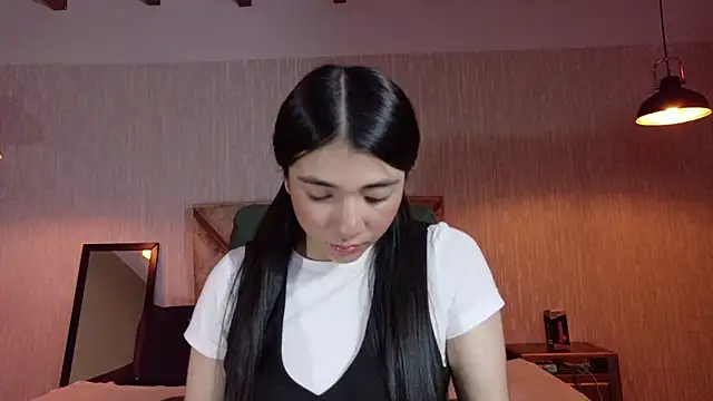 Aurora jones11 online show from 16, 10, 2025