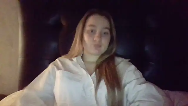 Karyllia online show from 7, 10, 2025