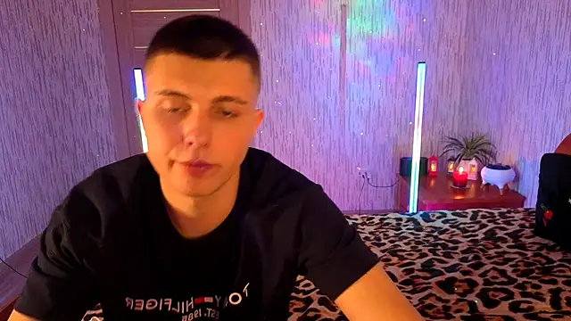 Denisx444 online show from 2, 12, 2025