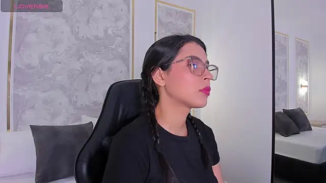 desireee  online show from 22, 12, 2025