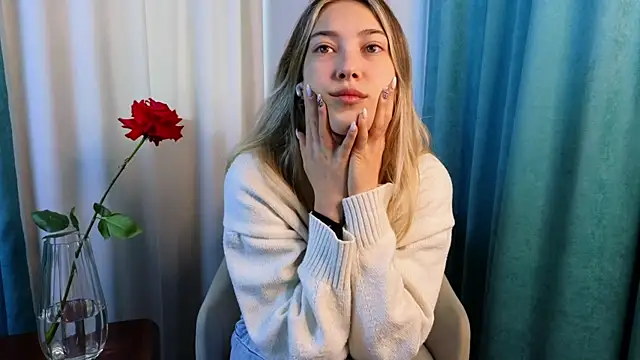 Snapshot of AngelicRice chatting on 10, 9, 2025 AngelicRice online show from 10, 9, 2025