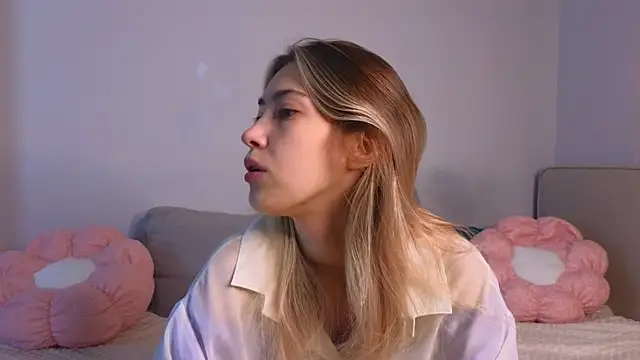 Snapshot of AngelicRice chatting on 6, 10, 2025 AngelicRice online show from 6, 10, 2025