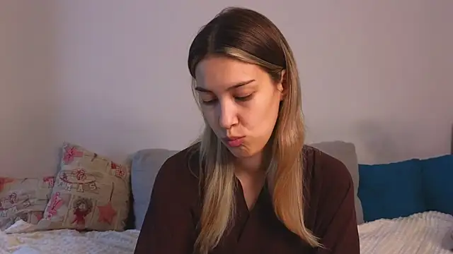 Snapshot of AngelicRice chatting on 10, 10, 2025 AngelicRice online show from 10, 10, 2025