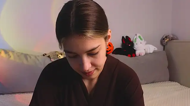 Snapshot of AngelicRice chatting on 17, 10, 2025 AngelicRice online show from 17, 10, 2025