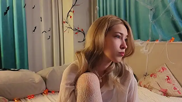 Snapshot of AngelicRice chatting on 1, 11, 2025 AngelicRice online show from 1, 11, 2025