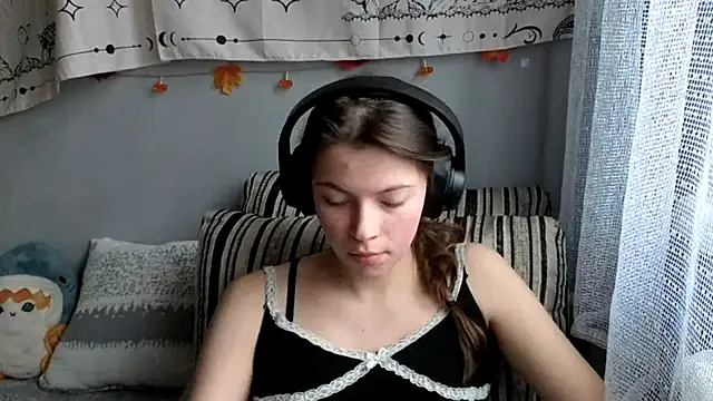 CutieAnny online show from 20, 11, 2025