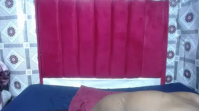 Amber-Diamondxxx online show from 28, 9, 2025
