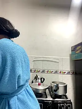 zaracollins01 online show from 21, 10, 2025