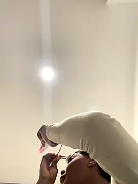 zaracollins01 online show from 10, 11, 2025