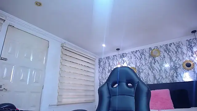 Dafne castro  online show from 5, 1, 2026