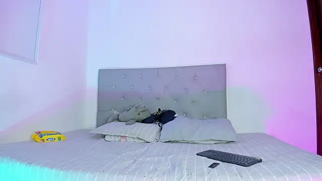 Snapshot of twinkDuohot chatting on 17, 2, 2026 twinkDuohot online show from 17, 2, 2026