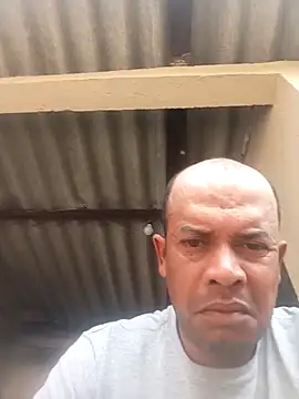 Adriano135790 online show from 5, 10, 2025