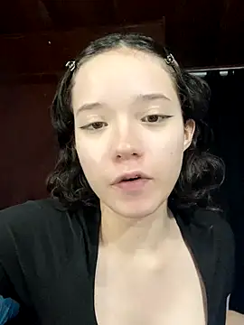 Snapshot of sukubo__ chatting on 15, 11, 2025 sukubo online show from 15, 11, 2025