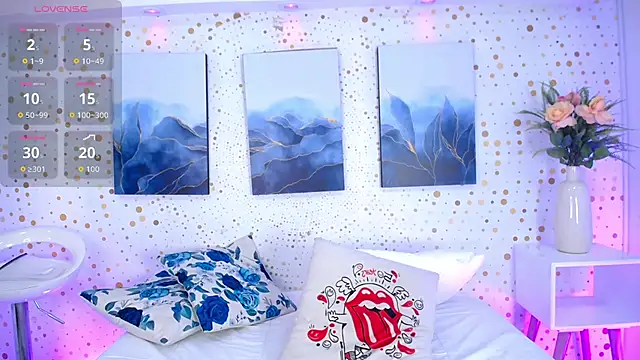 Emily Vaughan online show from 23, 11, 2025