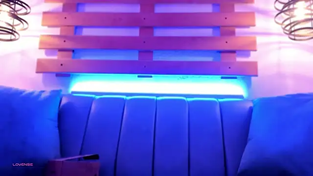 ArianaSantana online show from 16, 10, 2025