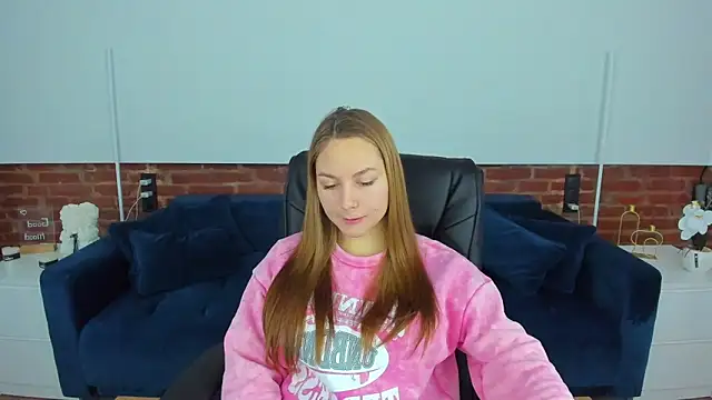 MilaAddams online show from 2, 2, 2026