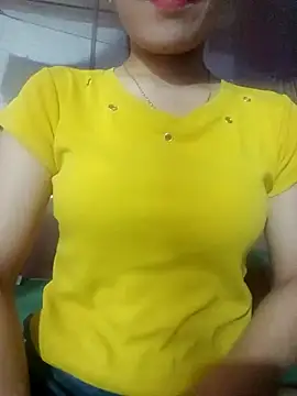 Snapshot of LucyyLy chatting on 15, 10, 2025 LucyyLy online show from 15, 10, 2025