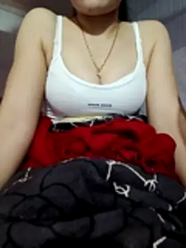 Snapshot of LucyyLy chatting on 14, 12, 2025 LucyyLy online show from 14, 12, 2025