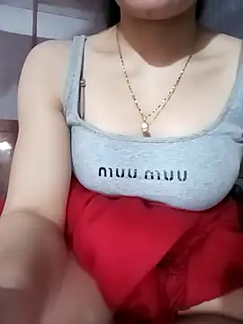 Snapshot of LucyyLy chatting on 20, 12, 2025 LucyyLy online show from 20, 12, 2025