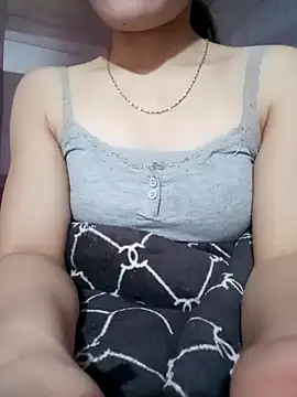 Snapshot of LucyyLy chatting on 10, 1, 2026 LucyyLy online show from 10, 1, 2026