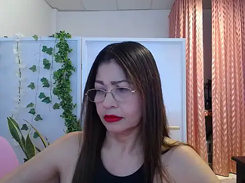 Manuela lara  online show from 26, 9, 2025