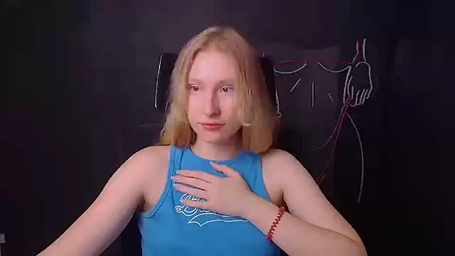 Elizabeth Kissa online show from 22, 9, 2025