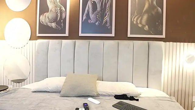 Tayler Kim online show from 16, 12, 2025