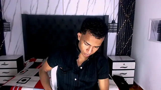 aston xvera online show from 12, 9, 2025