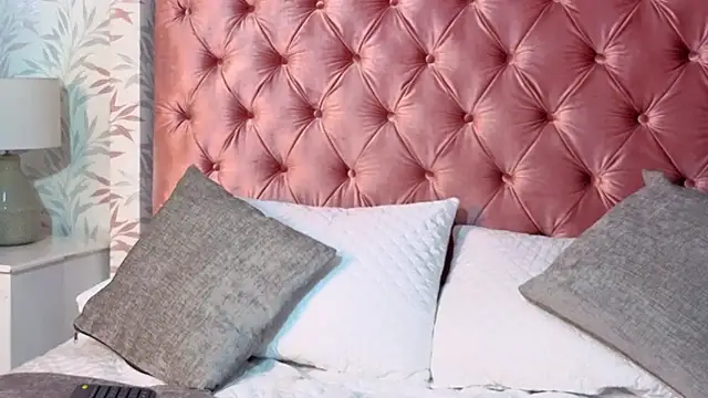 cherry canndy  online show from 4, 11, 2025