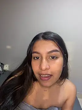  Chloe Smith online show from 19, 9, 2025