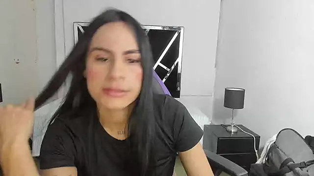 charlotthe ee online show from 8, 10, 2025