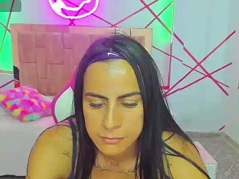 charlotthe ee online show from 18, 11, 2025