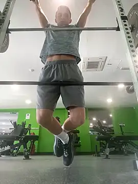 Snapshot of PayForThePaddy chatting on 4, 4, 2026 PayForThePaddy online show from 4, 4, 2026